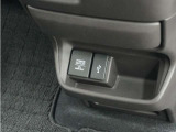◆USBチャージャー、12Vの電源ソケット◆使いやすい場所に装備されています。