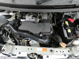 エンジンルームもしっかりクリーニングしております。