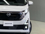 【LEDヘッドランプ】ハロゲンヘッドランプの約2倍の明るさ!夜の運転も安心です!