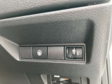 【運転支援機能】LDW{車線逸脱警報}インテリジェントLI等々の運転者の操作を支援します。
