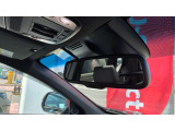 車内を見渡せるシンプルなインナーミラーです♪