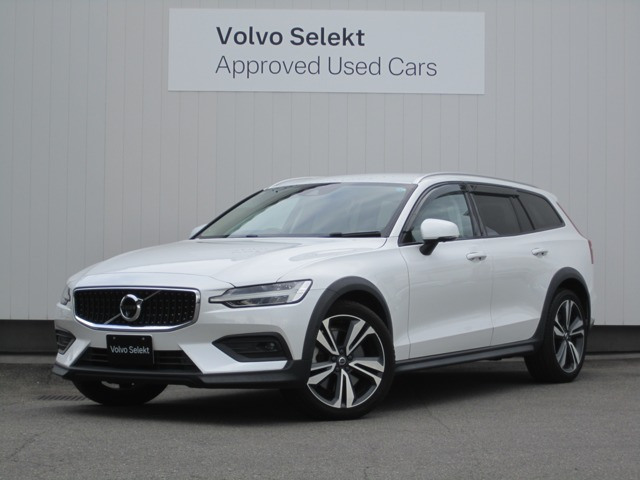 V60クロスカントリー B5 AWD プロ 4WD