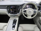V60クロスカントリー B5 AWD プロ 4WD 