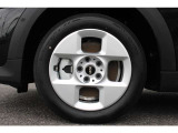 ご納車前の点検整備費、そしてご納車後の認定中古車保証料は全て車両価格に含まれております。安心の正規ディーラーで!
