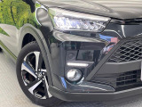【シーケンシャルターンランプ付きLEDヘッドライト】人気の『流れるウィンカー』付きのLEDヘッドライトを装備♪高級感はもちろん、点灯時は存在感たっぷりで他車からも認識されやすく安心です。