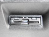 ★ETC★ETC車載器により料金所を停止せずにスムーズに通過できます。高速道路利用時の利便性向上と、混雑緩和に役立つ装備です。