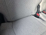 ISOFIX対応チャイルドシート固定バーももちろん後席左右に備えます。