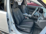 快適に運転できるドライブポジション!シートリフターもあるので無理のない運転姿勢がとれます。