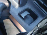 運転席側のドリンクホルダー