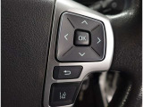 ハンドルから手を放さずに操作出来ますので、安全運転にもつながりますね