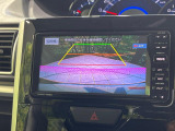 【バックカメラ】駐車時に後方がリアルタイム映像で確認できます。大型商業施設や立体駐車場での駐車時や、夜間のバック時に大活躍!運転スキルに関わらず、今や必須となった装備のひとつです!