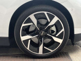 【MINI NEXT 延長保証】「MINI NEXT 延長保証」は、「MINI NEXT2年」保証付車両をご購入いただいたオーナーの皆様に、より快適なMINI ライフを楽しんでいただくためのサポートプログラムです。