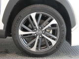 R3年式夏タイヤ225/50R18ミシュラン製です。