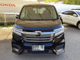 お客様に安全で快適なカーライフをお送りいただくために、中古車にも高いレベルの品質基準を設け、その基準に従って、全ての中古車について納車前整備を実施しています。