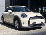 車両の詳細、ご質問につきましては、弊社営業スタッフまでお気軽にご連絡下さいませ。遠方のお客様には実車の詳細画像送信も承ります。お客様からのお問合せをお待ち致しております。