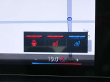 ステアリングヒーターとシートヒーター、ベンチレーション装備です。