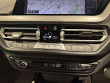 メルボルン・レッドメタリック 電動トランク ACC 禁煙車 AppleCarPlay 18インチホイール パーキングアシスト 後退アシスト バックカメラ 正規認定中古車 全国正規ディーラー保証 2年走行距離無制限