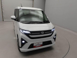 当社では全車、納車前にサービス工場で12ヶ月点検相当の整備を実施しております。そこで確認された不具合箇所は修理しておりますのでご安心下さい。