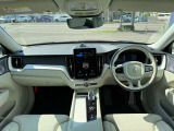 XC60 ウルトラ B5 AWD ダークエディション 4WD 