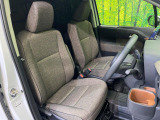 運転席シート廻りは使用感も少なく、良好な状態となっています。丁寧に使われていたことがよくわかりますね。
