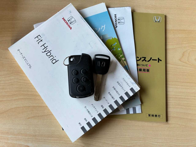 フィットハイブリッド 1.5 RS ファインスタイル 