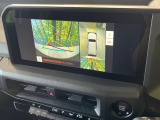 【パノラミックビューモニター】専用のカメラにより、上から見下ろしたような視点で360度クルマの周囲を確認することができます☆死角部分も確認しやすく、狭い場所での切り返しや駐車もスムーズに行えます。