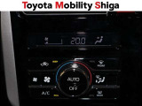お好み温度に設定すると自動で調整してくれるオ-トエアコン装着車です。