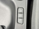 【駐車支援】アドバンストパークを装備。高度運転支援で、駐車をもっとスムーズに。機能の詳細は販売店スタッフまでおたずねください。