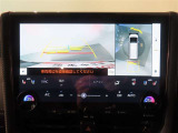 バック時の運転をサポートするバックガイドモニター&パノラミックビューモニター