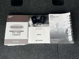 キーを取り出さずにドアを施錠&解錠。クルマの始動も可能です。  メンテナンスノート、各取扱説明書。