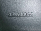 万が一の衝突時に乗員を保護して衝撃をやわらげてくれるSRSエアバッグ!