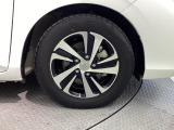 純正アルミホイール☆Honda車にぴったりなデザインです。