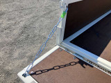 リヤゲートチェーン付きで使用用途が広がります!