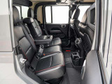 【 安心の1年無料保証 】ご納車後12ヶ月10,000キロまで保証。高級輸入車をもっと身近な存在に。基礎部品(エンジン機構、点火システム、吸排気システム)はしっかり対応。商談時に加入希望をお聞かせください!
