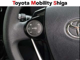 ステアリングスイッチ付き。前方から目を離すことなくオーディオ操作をすることが可能です。