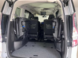 【シートアレンジ】3列目の後部座席を折りたたむと荷物を沢山載せることができます!