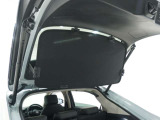 ◆トノカバー装備◆荷室を覆い保護してくれるカバーを装備!。プライバシー保護にも役立ちます。