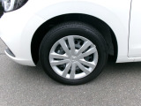 車体にぴったりの純正ホイールです。