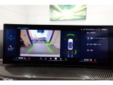 クルマの頭脳ともいえる、管理システム、iDrive。ナビだけではなく、オーディオ操作や車両情報の表示などをコントロールできます。便利さと安全性の向上にも繋がっています。