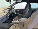 保証期間中に、トラブルが発生した場合などの緊急連絡を24時間フリーダイヤルでお受けします。応急処置のアドバイスのみならず、レッカー手配、お客様への代替交通手段などのご案内も差し上げます。