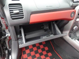 運転席と助手席にはシートヒーターも付いています!