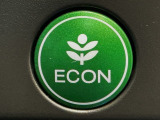 ★ECONスイッチ★ エコドライブを加速しよう!スイッチをONにすると、運転の仕方によるロスを抑え込み燃費をよくするようクルマが頑張ります(*^ー^*)燃費向上にチャレンジ♪