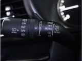【レインセンサーワイパー】を装備しています。雨量に応じてワイパーの動作を自動で行います。