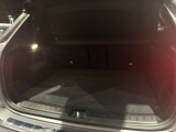 納車前には、メーカー規定に基づき、認定中古車ならではのしっかりとした整備をしてからご納車させて頂きます。熟練のメカニックがお客様に届く事を思い、1台1台入念に点検、整備致します。