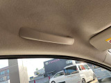 乗り降りに便利なアシストグリップ