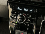 【オートエアコン】AUTOボタンを押してお好みの温度を設定!快適な室温でドライブをお楽しみいただけます♪
