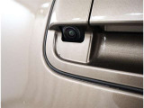 バックカメラが付いているので後方確認が非常にしやすいです。今や運転初心者も熟練者も必須装備!ついていて損はないですね♪