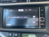 HDDやUSB、Bluetooth、テレビなどの項目が画面上に並び、利用したい音源を選びやすい構成です。接続状況も画面で確認でき、車内での音楽やテレビ視聴に便利です。