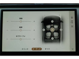 澄みきった高音から深みのある低音まで、すべての音とリズムを鮮やかに再生します。各シートの側には、ドアマウントスピーカーを配置。スムーズでクリアなサウンドをお楽しみいただけます。