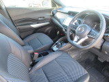 視界が良く運転性の良いフロントシート